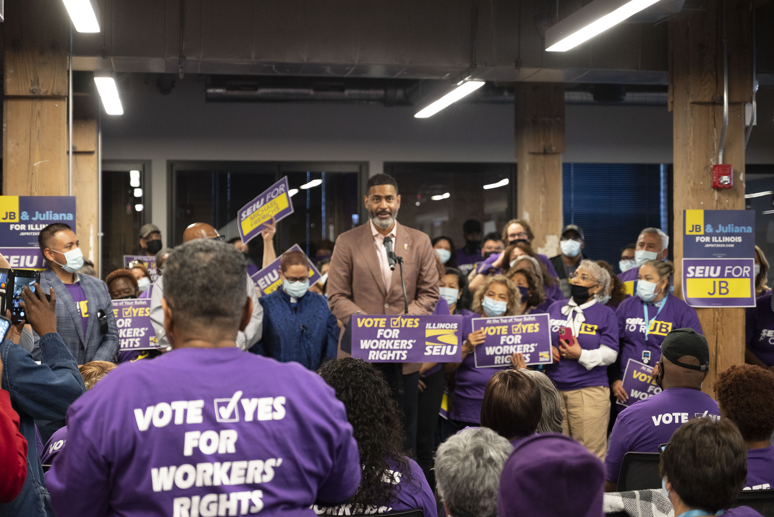 DSC_2015Vote Yes for WRA shirt lower res